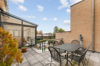 We vinden dit energiezuinig luxe-appartement met 4 slpks in het hartje van Zonhoven. Voor meer informatie...