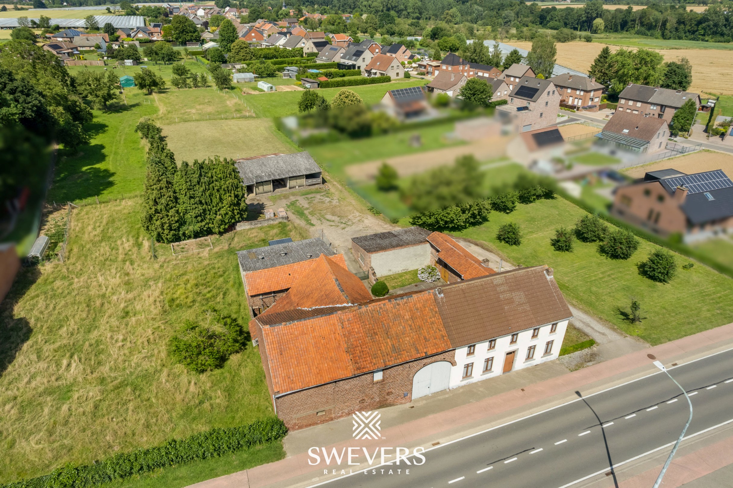 Ruime hoeve op uitgestrekt perceel van 47a 74ca te Borgloon - foto 5
