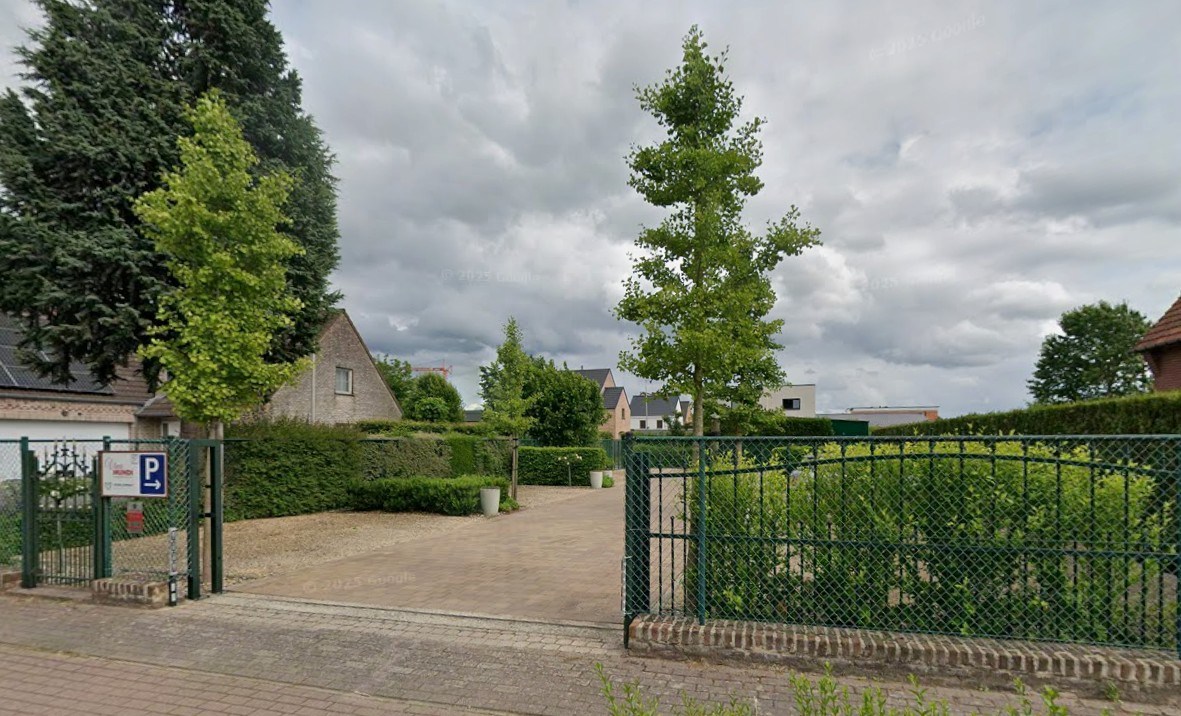 Een mooi perceel bouwgrond voor open bebouwing - foto 2