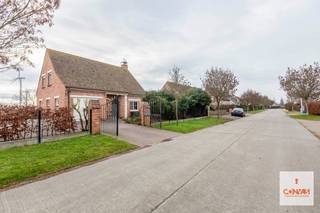 Deze alleenstaande woning is gelegen te Rieme, grondgebied van Ertvelde en deelgemeente van Evergem. U woont in een rustige woonwijk met...