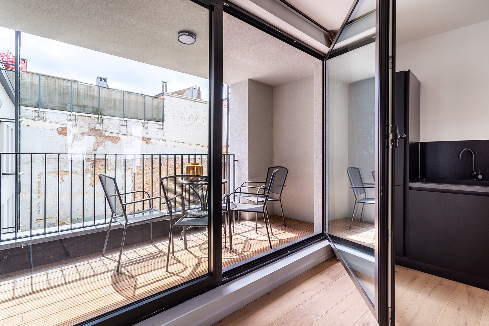 Apartment for sale in Antwerp with 2 bedrooms - photo 3