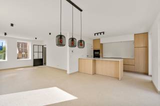 Deze energiezuinige villa is gelegen op een rustige locatie in HoogledeDe indeling van deze woning is als volgt:Op de gelijkvloers: inkomhal,...