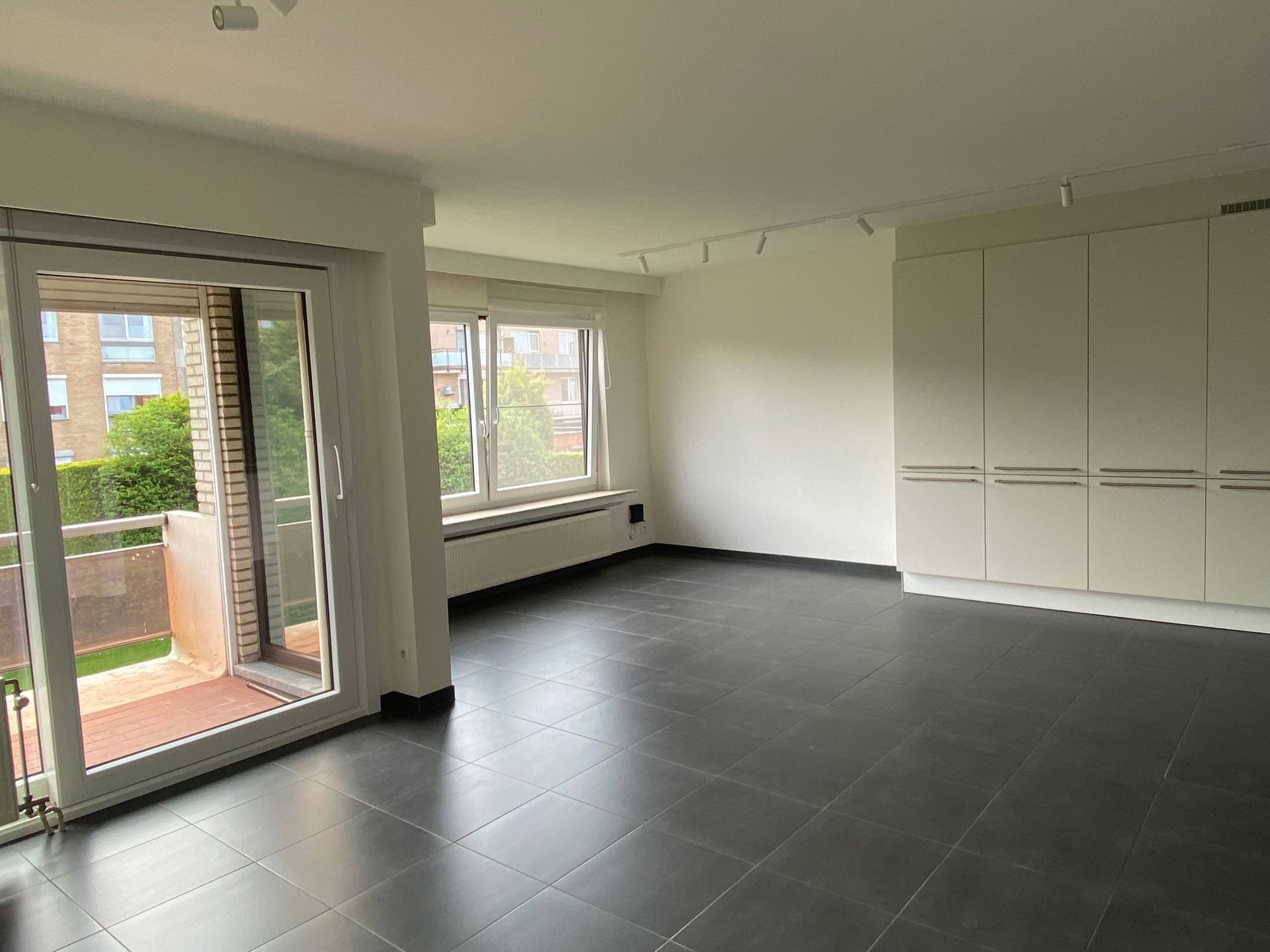 Appartement te huur in Aartselaar met 1 slaapkamer - foto 4