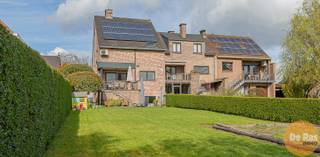 EERSTE BEZOEKMOMENT - zon. 29/03 tss. 10u en 14u (op afspraak - 053/60.65.60)NINOVE - Instapklare half-open bebouwing gelegen in één van de rustigste...