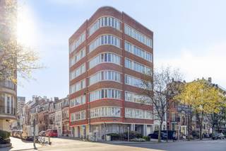 Ideally located 3-bedroom apartment (108 m²) with a well-oriented terrace, situated on the first floor and offering a beautiful view of...