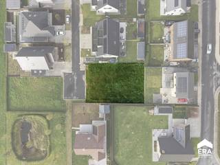 Te koop: mooi stuk bouwgrond van 565m² in de Lucien Stormestraat, Heuvelland, West-Vlaanderen. Deze open bouwgrond biedt een unieke kans om jouw...