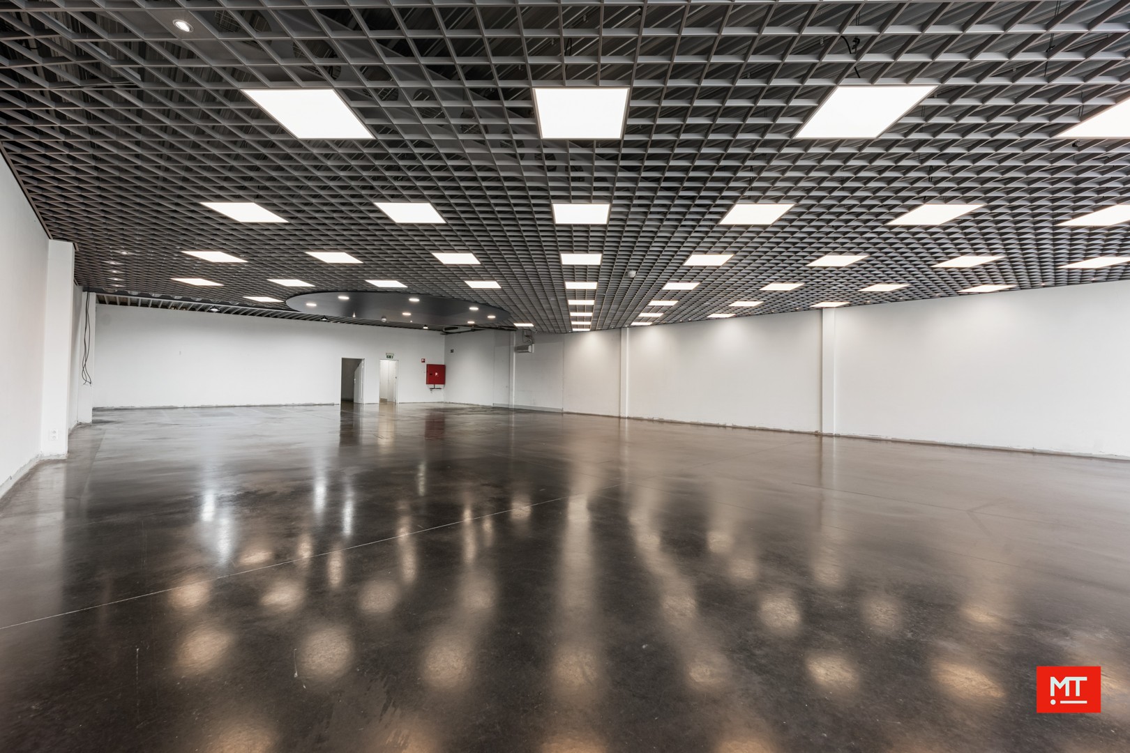 Baanwinkel te huur in het Mammoet Center te Roeselare - foto 4