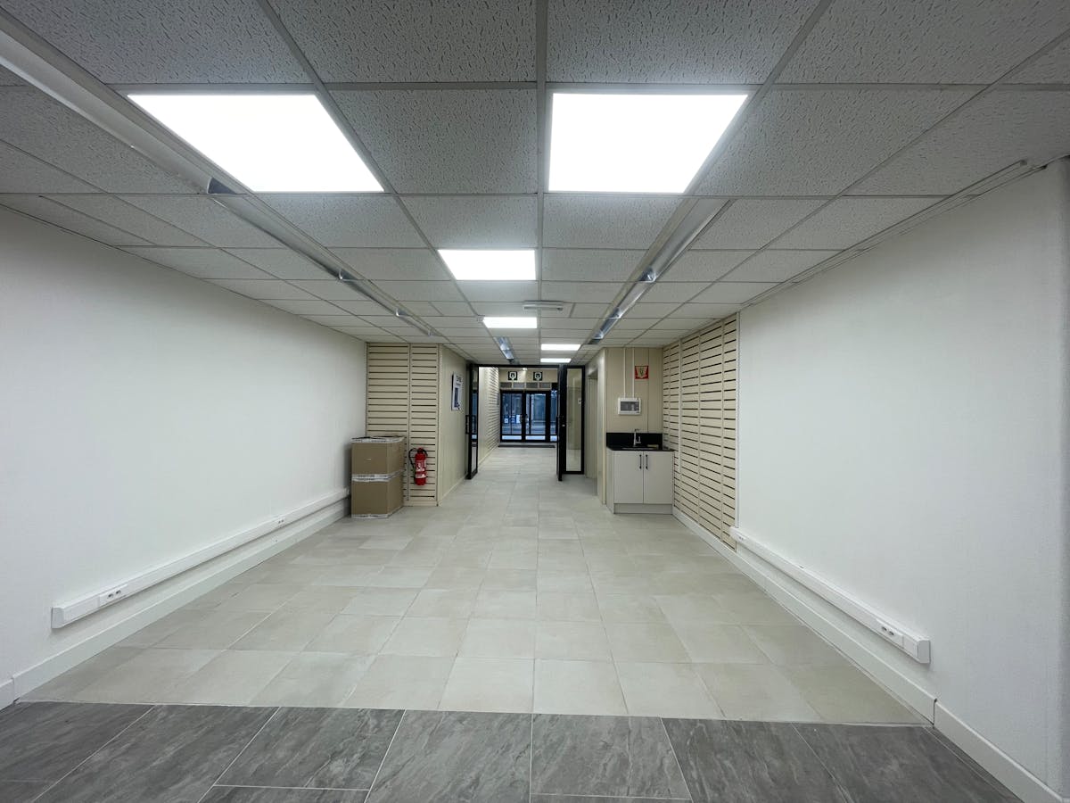 Kantoor (ca. 800 m²) te huur in Temse - foto 5