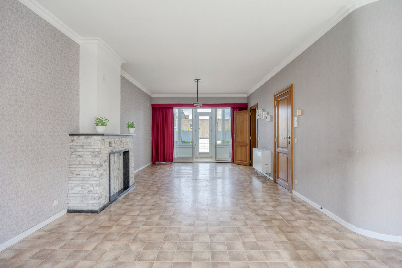 Ruime gezinswoning met 3 slaapkamers, garage, tuin - foto 4