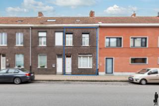 Instapklare stadswoning met 3 slaapkamers , diepe tuin en garage. Ideaal gelegen net buiten het stadscentrum en maar op wandelafstand van...