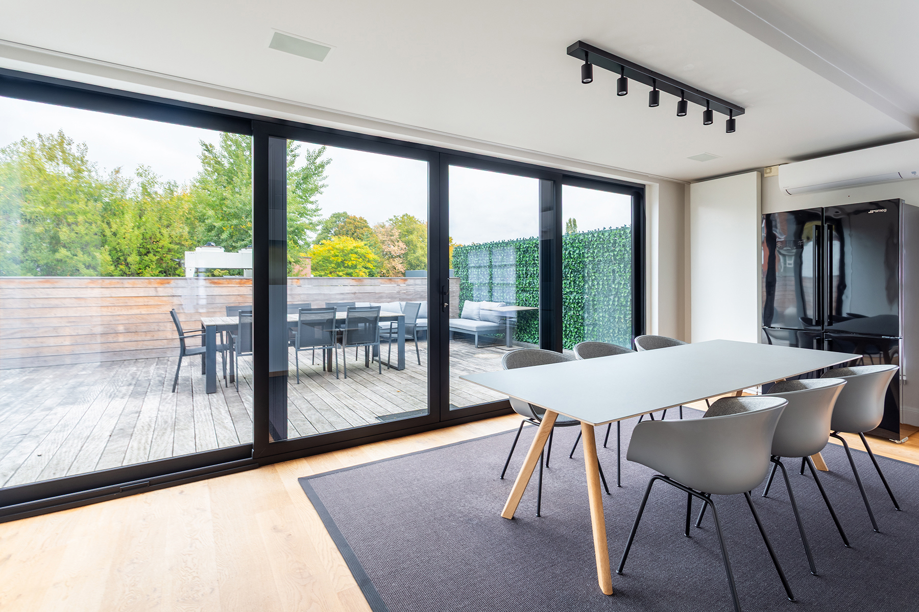 Uitzonderlijk 3 slpk duplex gelegen te centrum van Hove! - foto 2