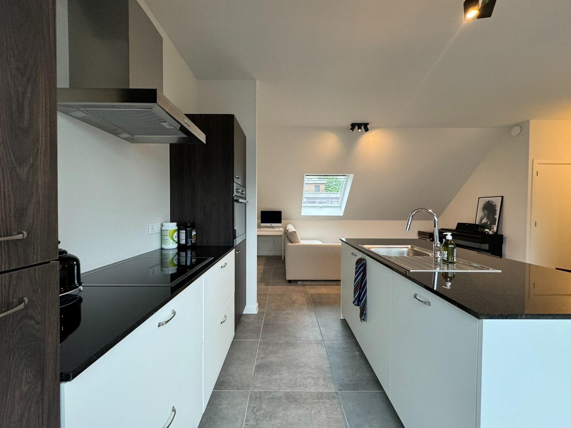 Tof instapklaar appartement met 1 slaapkamer gelegen in een uniek kader. - foto 4