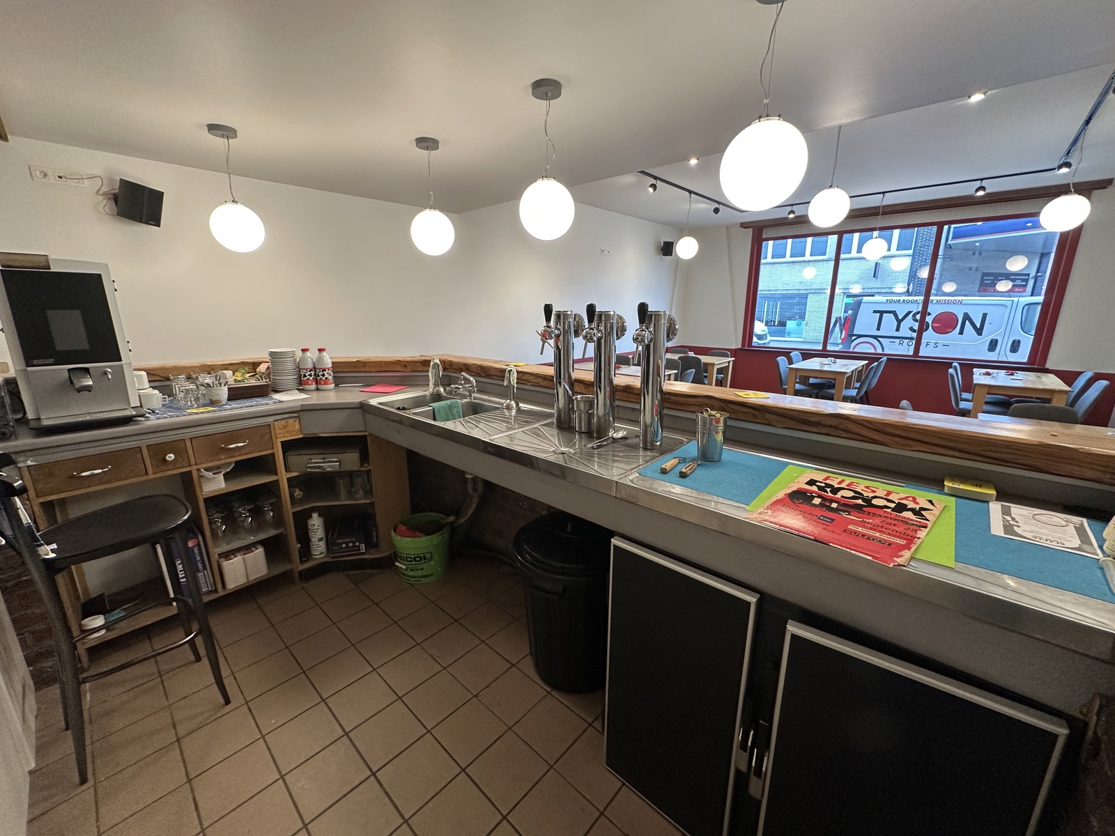 Uit te baten polyvalente ruimtes in centrum Balen!  - foto 5