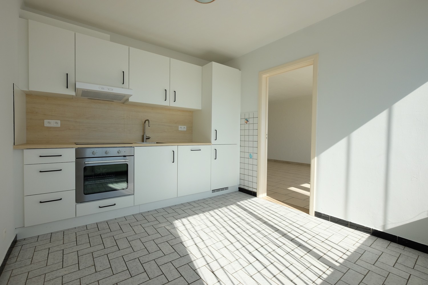 Ruim 2-slaapkamerappartement TE HUUR in Sint-Truiden - foto 4