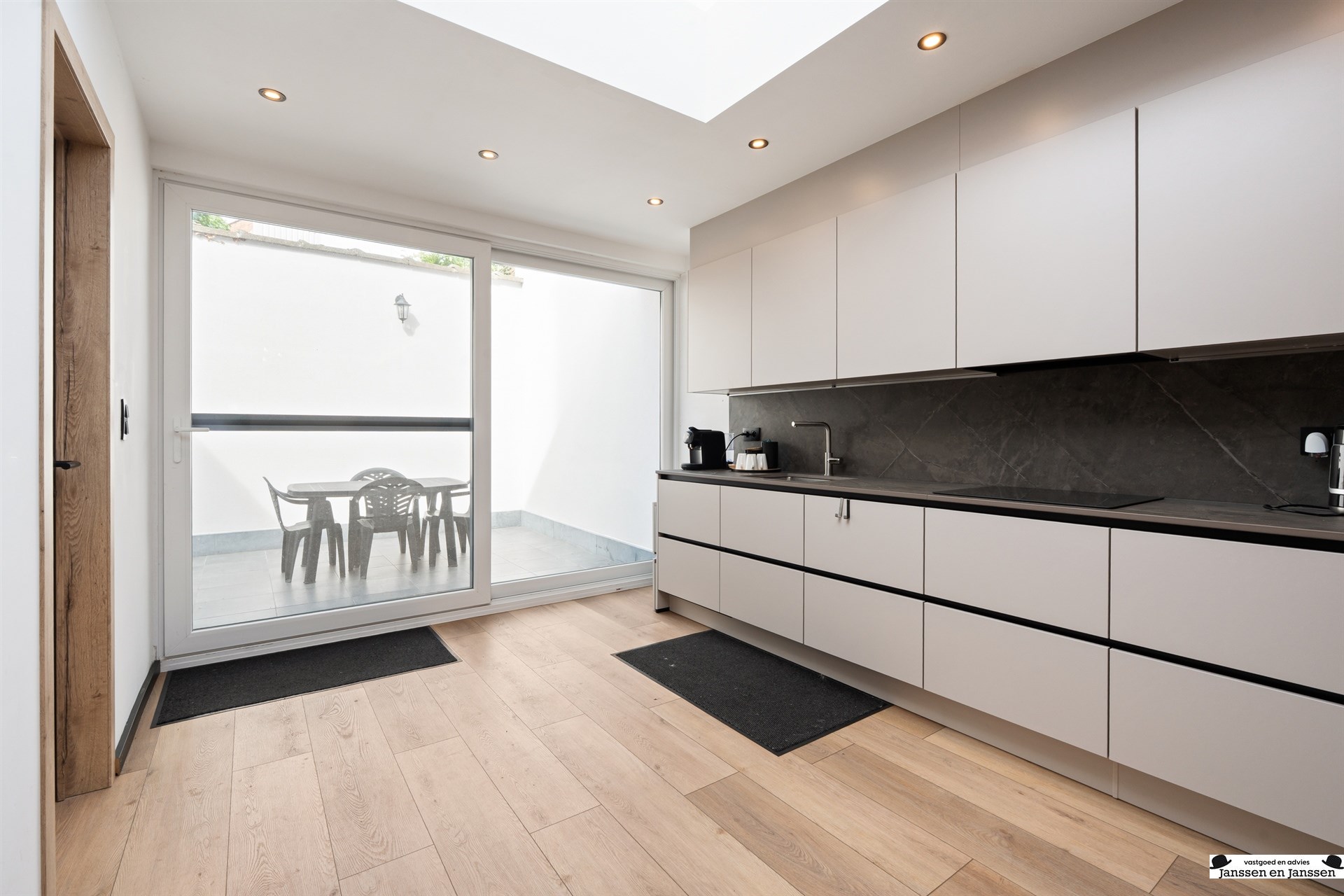 In optie Uitzonderlijk ruime, energetische en gerenoveerde woning! - foto 5