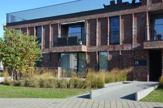 Bent u op zoek naar een gezellig zonnig appartement op een toplocatie in Haacht? Ontdek dit quasi-nieuwe appartement met een ideale, rustige...