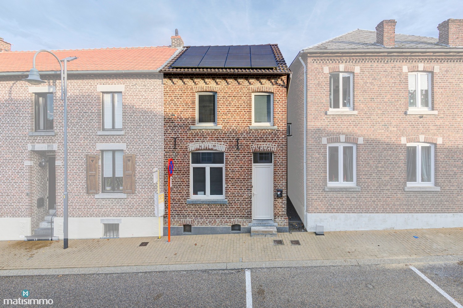 INSTAPKLARE WONING MET ZONNEPANELEN EN PRACHTIGE TUIN TE TONGEREN - foto 1