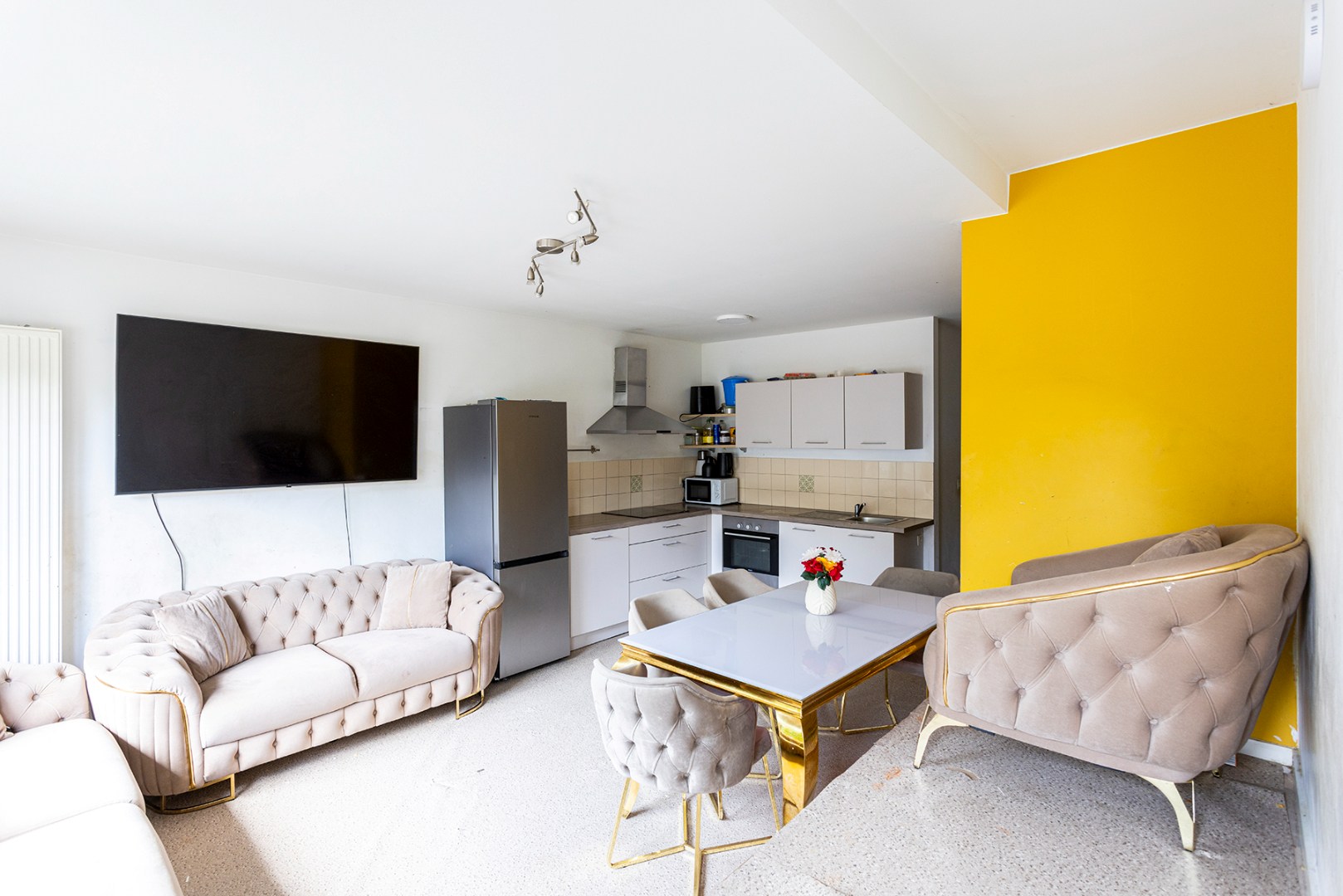 Apartment for sale in Brasschaat with 3 bedrooms - photo 1