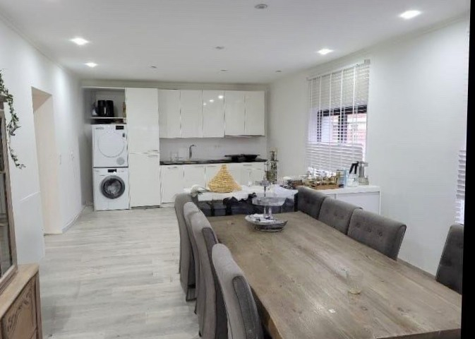 BIJZONDER EIGENDOM MET 2 ADRESSEN HANDELSPAND MET WOONST - foto 5