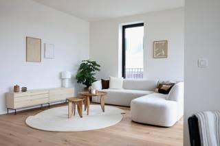 Penthouse met zicht op groen – 3 slaapkamers en 2 terrassen In blok B van de historische tramsite in Merelbeke bevindt zich dit charmante penthouse...