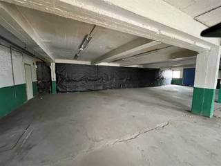 <p><span>Magazijn van 350 m² aangeboden als privatief gebruik. De huur mag niet fiscaal in mindering gebracht worden.</span></p>