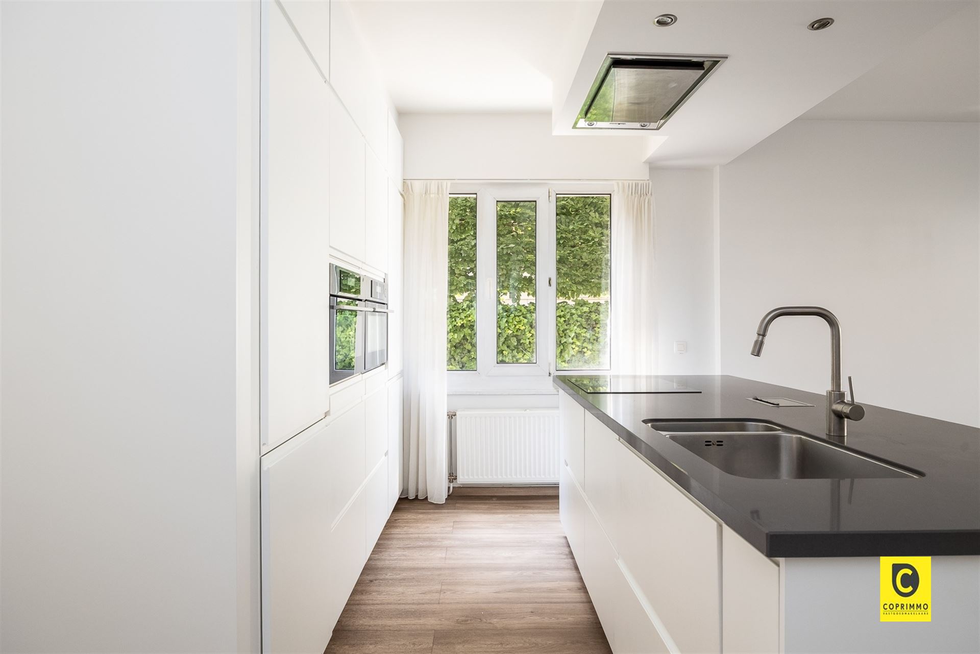Ruim 3 slaapkamer appartement! - foto 4