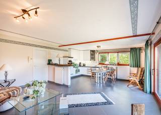 Appartement de plain-pied avec jardin ensoleillé à vendre au Mariapark à Oostduinkerke !Cet appartement spacieux est situé dans la rue Tijl...