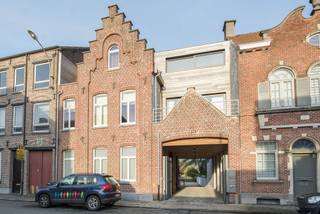 Deze autostaanplaats is gelegen in het centrum van Oudenaarde en is tevens gelegen op een privé domein, toegankelijk via een automatische...