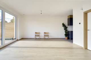 Deze BEN woning is gebouwd met oog voor detail, waarbij telkens een stap verder is gezet dan “de standaard”. Dankzij een E-peil van 25,...