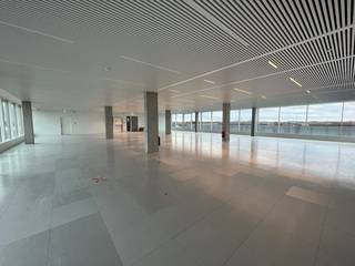 Fenomenaal gelegen kantoren met een oppervlakte van 2.000 m² (en meer) te huur aan The Loop, op amper 2 km van het knooppunt E40/E17 en nabij de R4...