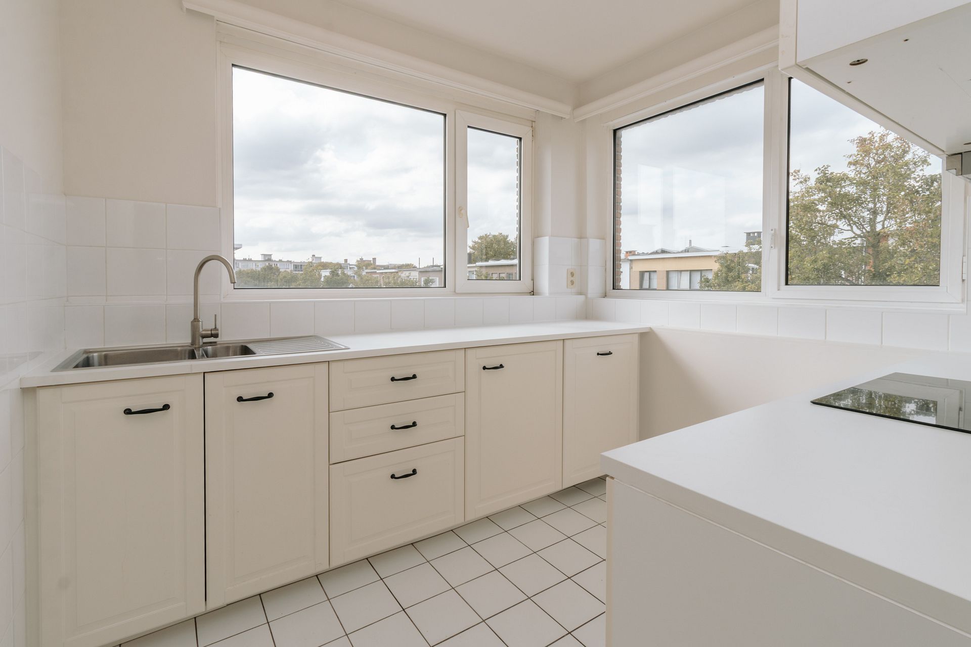 Lichtrijk 2 slaapkamerappartement op centrale ligging - foto 4