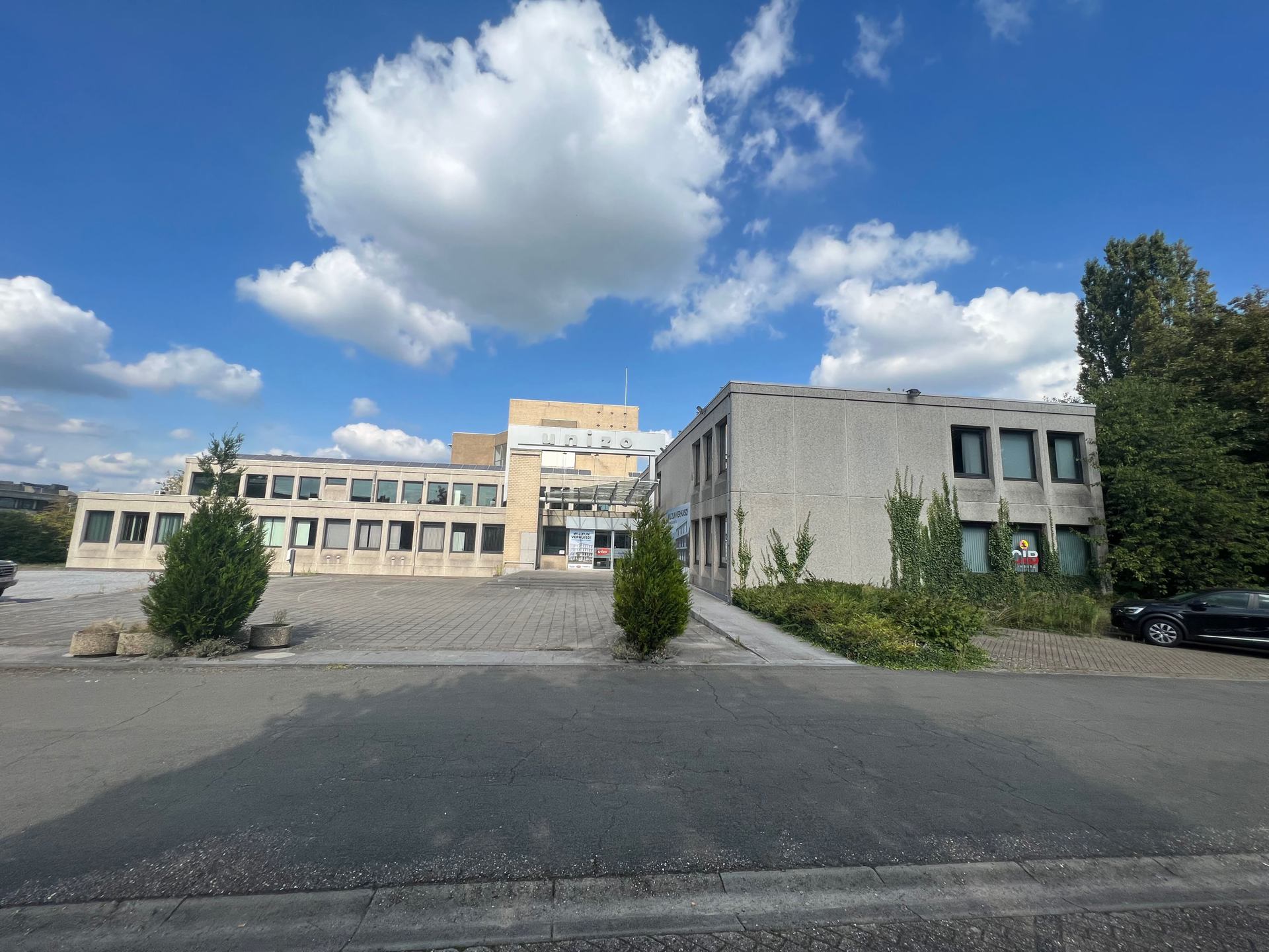 KANTOORGEBOUW IN HASSELT - foto 1