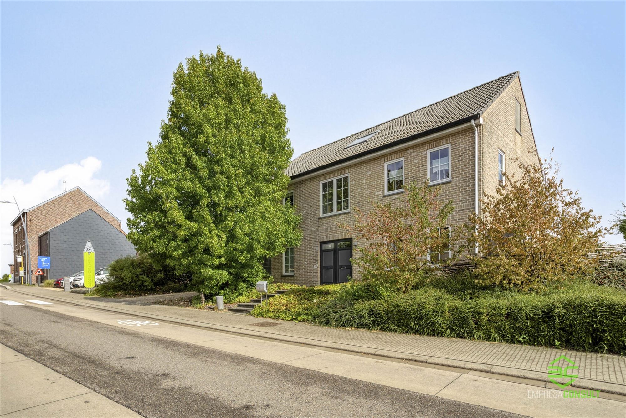 Ruime, energiezuinige woning met 5slpk en 3 badk te Hoeleden! - foto 1