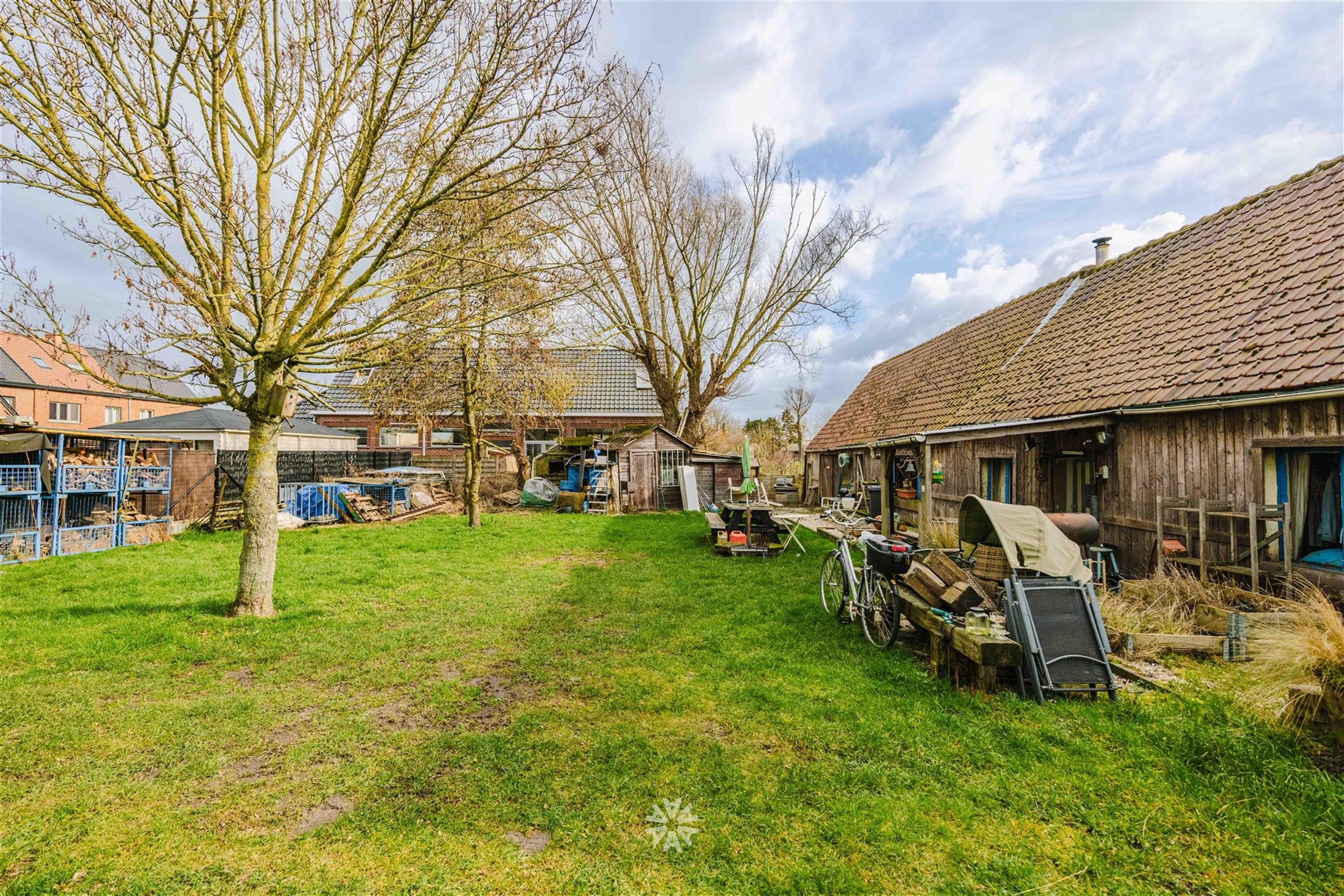 Unieke sloop-wederopbouw opportuniteit op zuidgericht perceel van 1.356 m² met uitzicht op de velden in tweede bouwlijn - foto 5