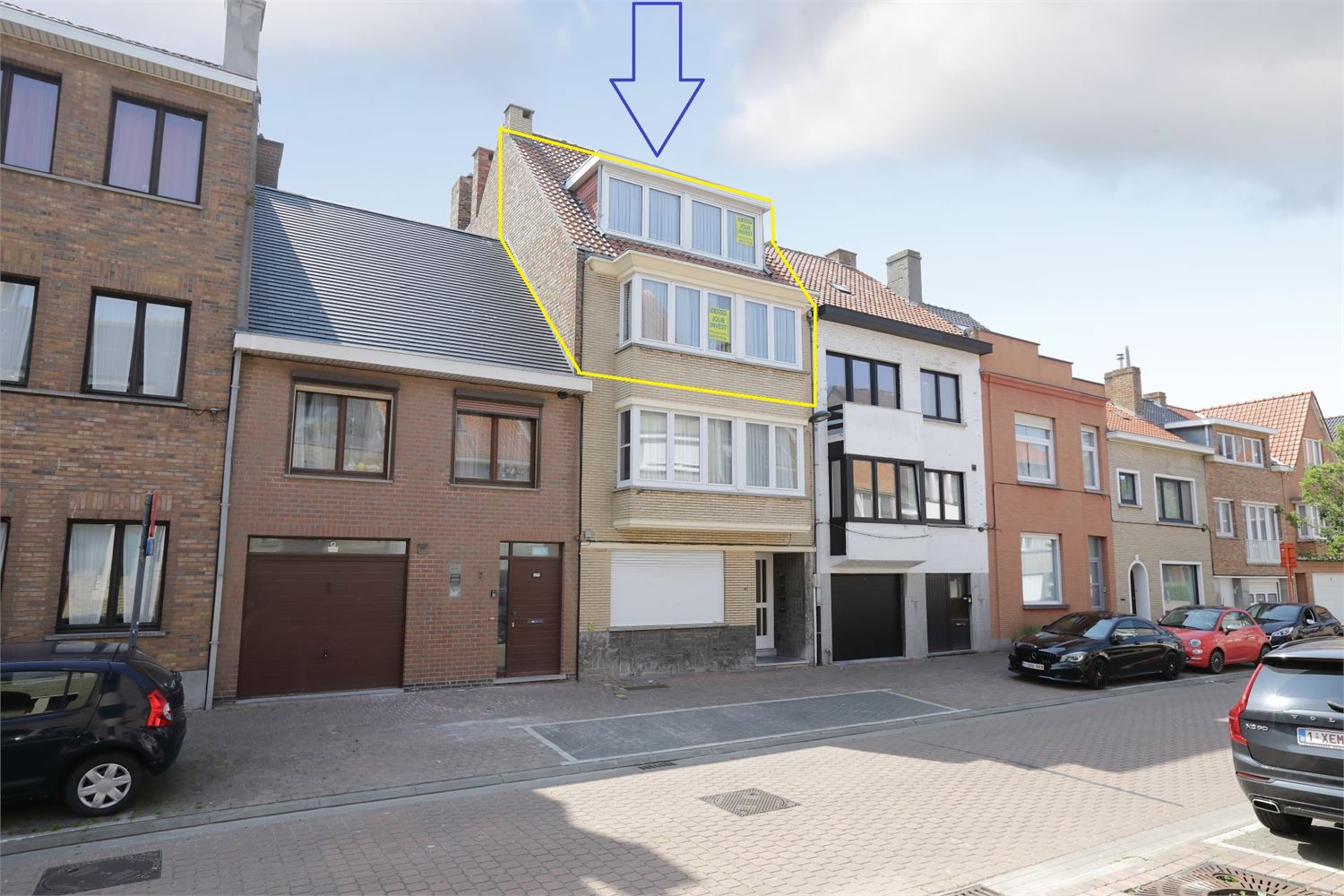 Spacious duplex apartment with 3 bedrooms in a quiet location in Ostend! - photo 1