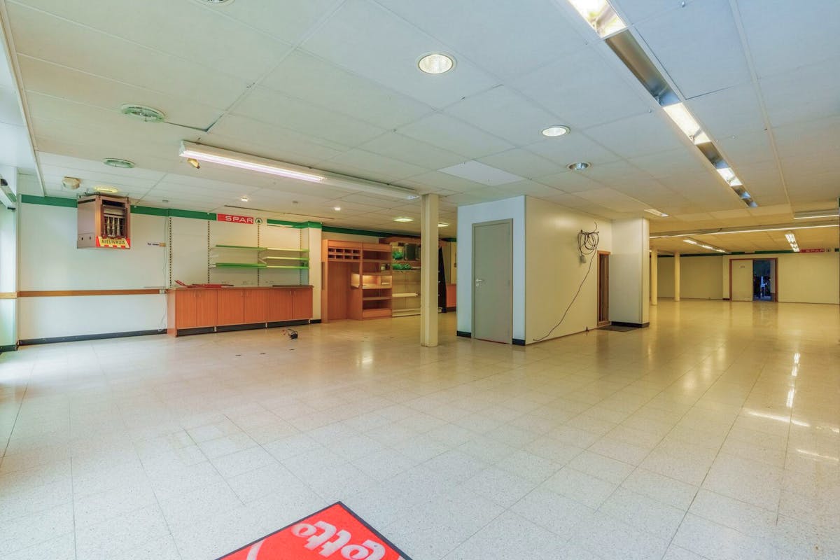 Polyvalent eigendom: woning, winkelruimte én loods te koop in Merkem op ca. 1150 m² - foto 5