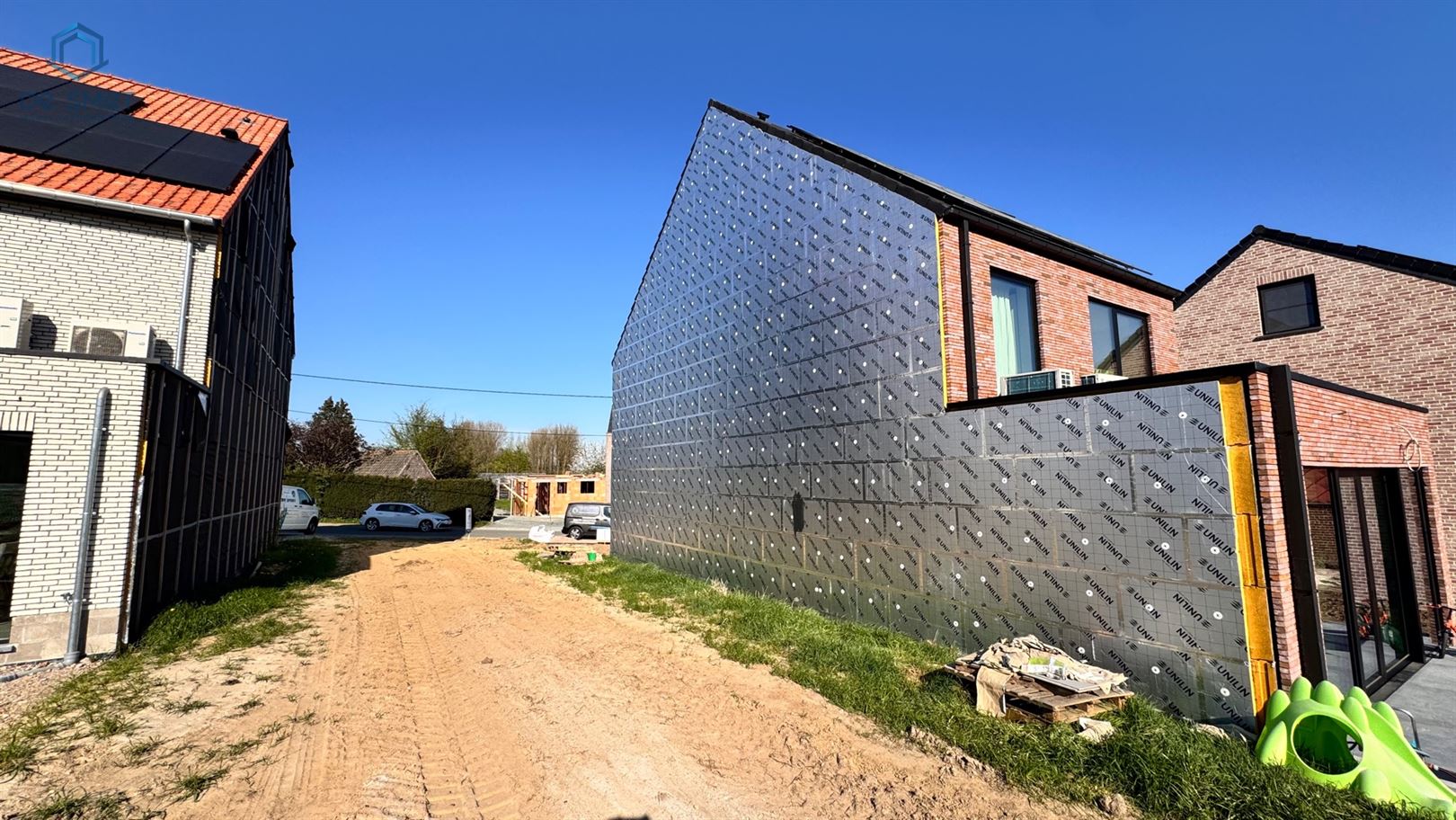 BOUWGROND VAN 1218m² VOOR GESLOTEN BEBOUWING. - foto 3