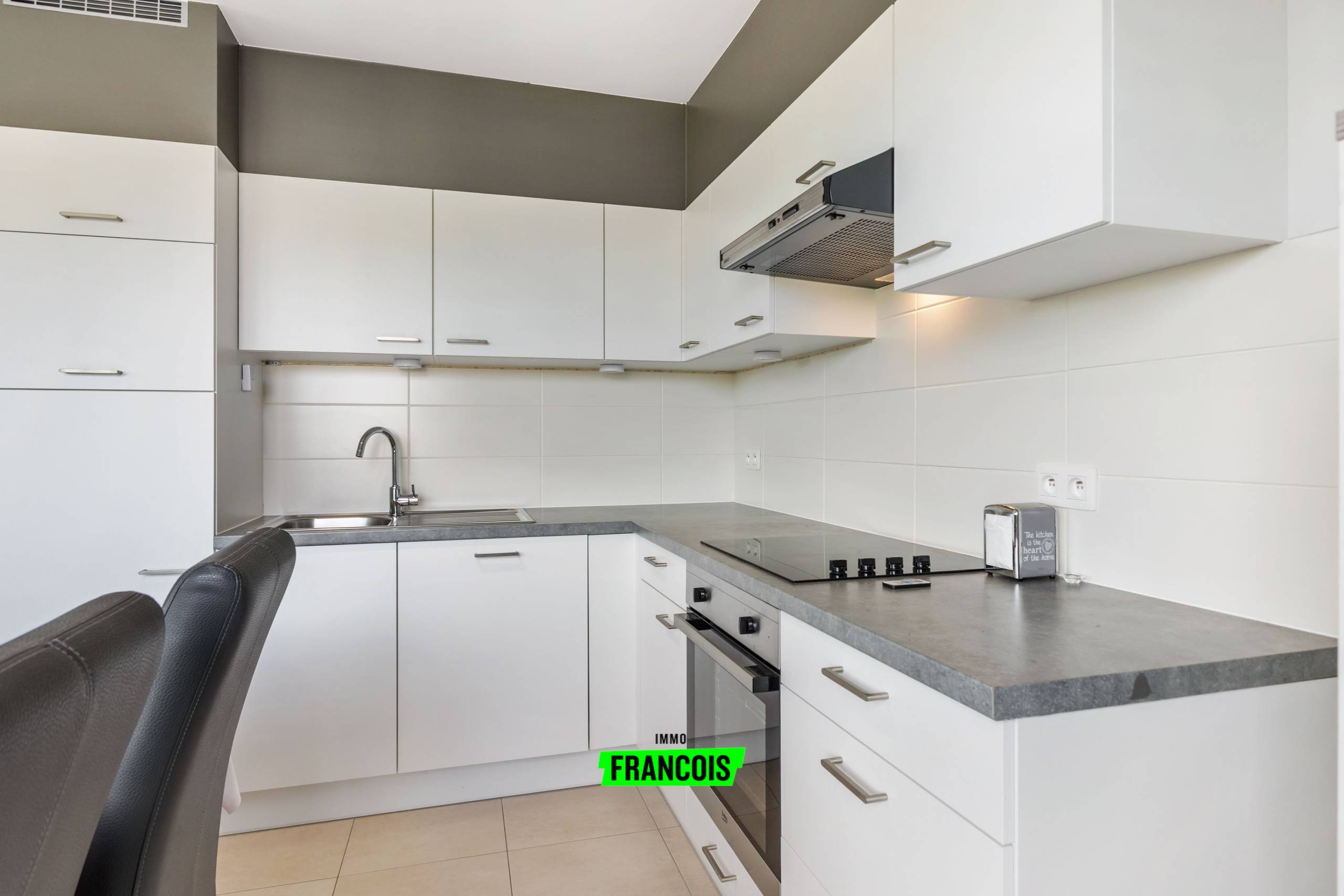 Instapklaar appartement met terras, parkeerplaats en fietsberging te koop in Alveringem - foto 5