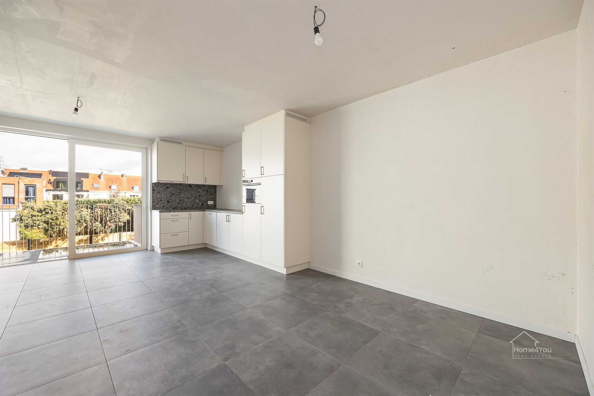 Apartment - photo 2