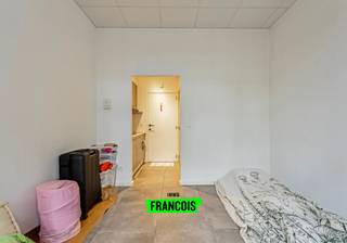 Deze charmante, lichtrijke studio maakt deel uit van een gerenoveerd appartementsgebouw uit circa 1900. Gelegen op de eerste verdieping (B1.1),...