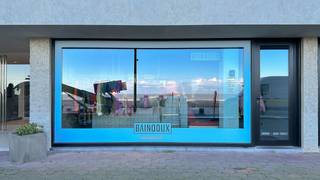 Perfect gelegen HANDELSPAND op de ZEEDIJK, bij het volledig vernieuwde Albertplein...De huurprijs bedraagt 3.800€ per maand, exclusief onroerende...