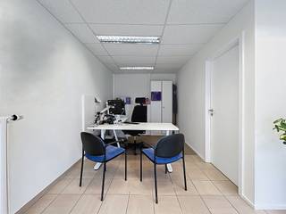 We Invest Malmedy a le plaisir de vous présenter cet espace professionnel idéalement situé en plein cœur de Malmedy, rue de la Tannerie, à deux...