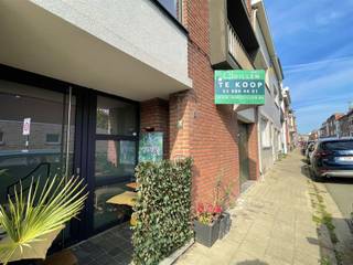 RUBENSSTRAAT 1  2850 BOOMHedendaagse gezinswoning met garage! Deze woning is gelegen nabij het gemeentelijk park van Boom.Via de A12 ben je zo in...