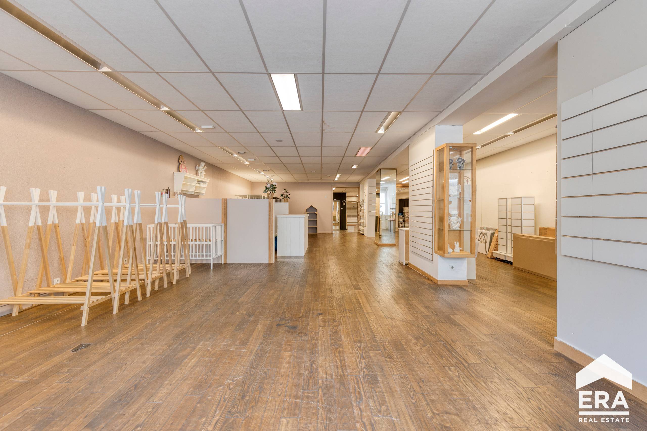 Commercial for sale in Bruges with 4 bedrooms - photo 5