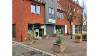 Commercial à louer à Malle