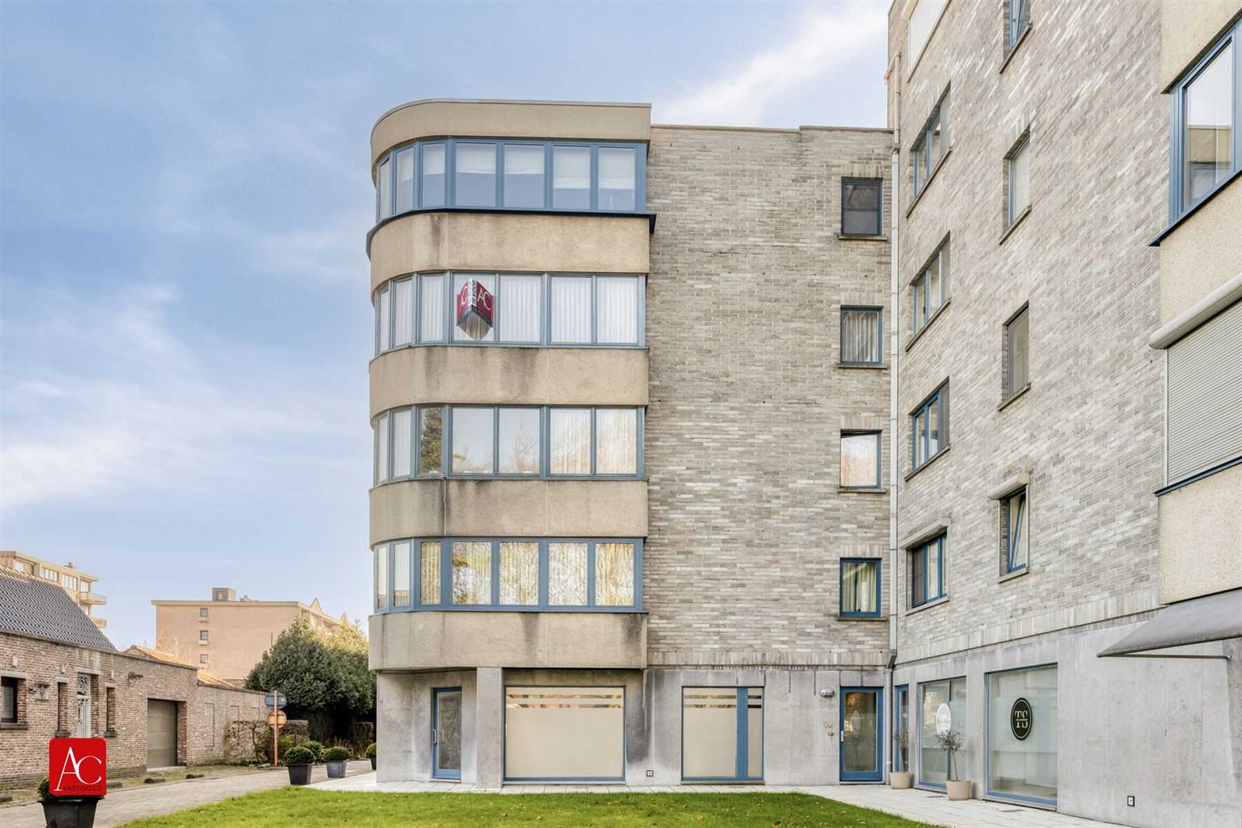 Appartement 3de verdieping met terras en 2 slaapkamers - foto 2