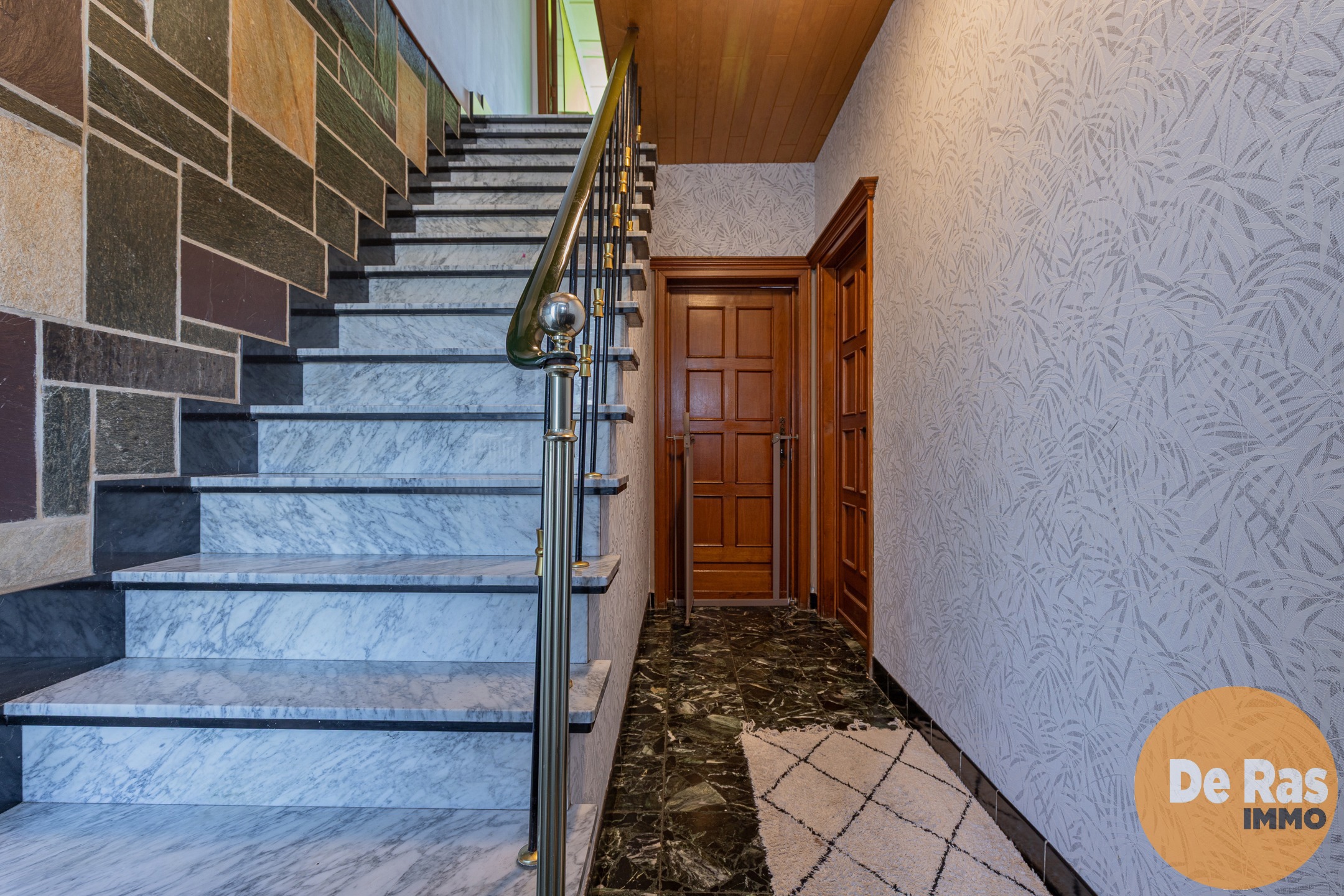 BURST - Solide woning met vergunde loods (400m²) - foto 5