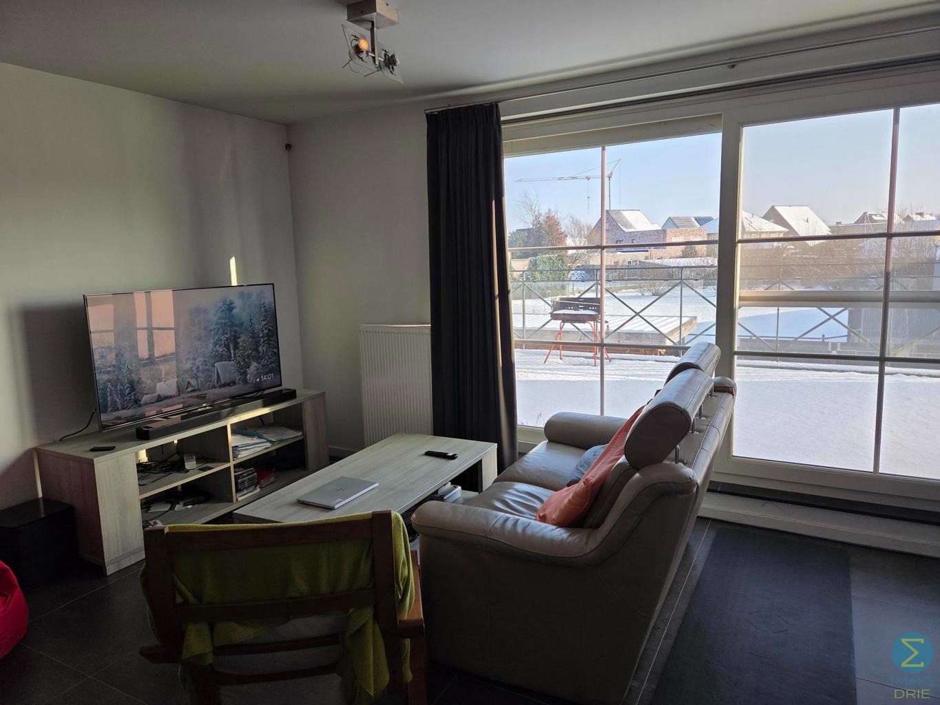 Appartement met 2 slaapkamers en ruim terras - foto 3