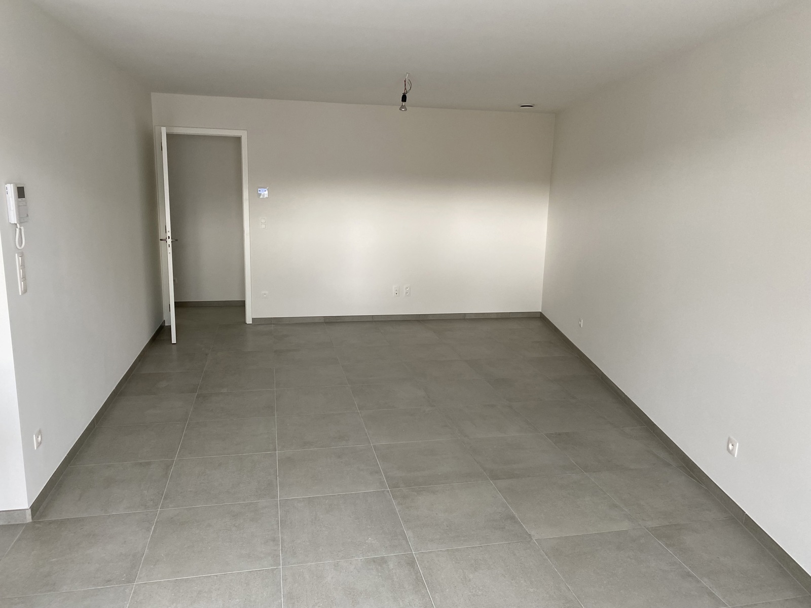 Appartement te huur in Wezembeek-Oppem met 2 slaapkamers - foto 4