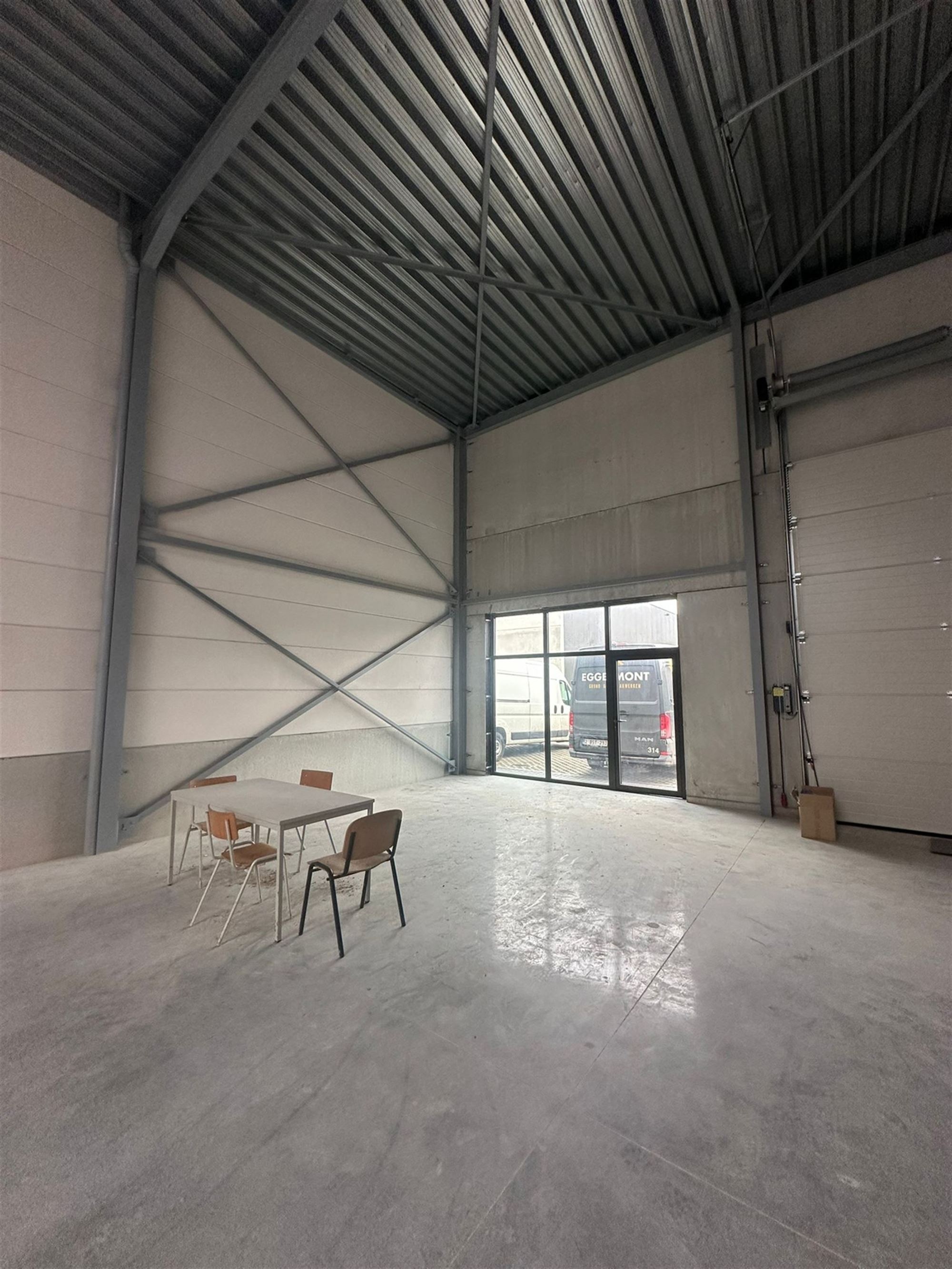 Nieuwbouw KMO-unit van 343m² met 4 pp nabij E40 - foto 5